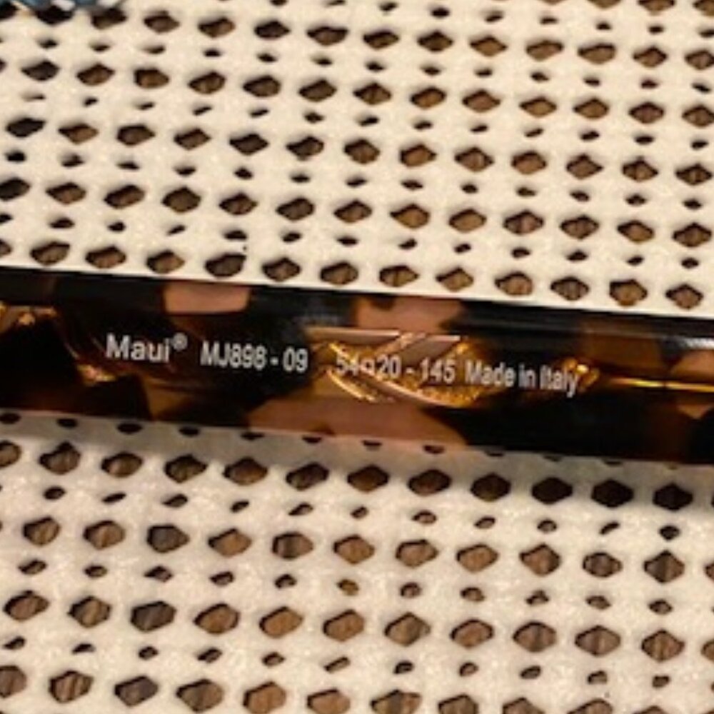 Maui Jim Tortoise Sunglasses - Picture 5 of 6